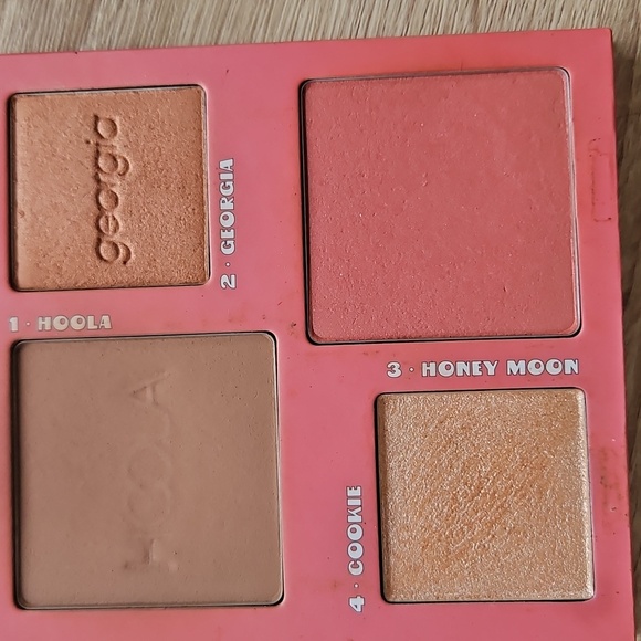 Benefit Earth Angel FOUROSCOPE - Picture 7 of 10